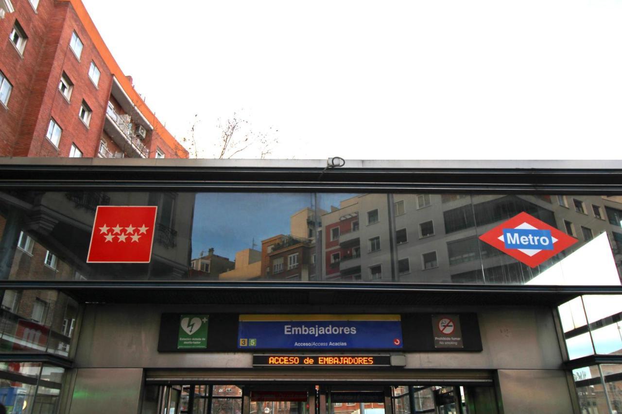 Apartamento En Embajadores Madrid Exterior foto