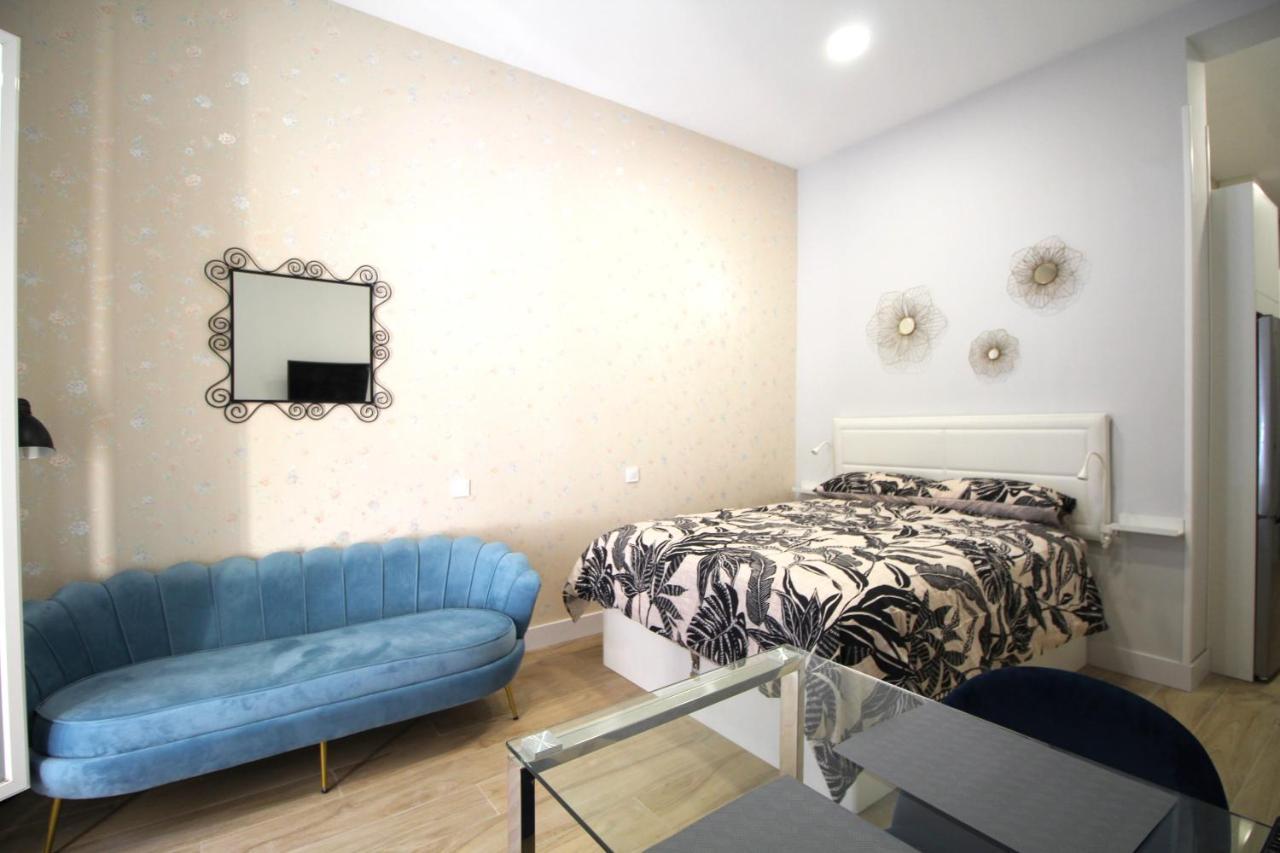 Apartamento En Embajadores Madrid Exterior foto