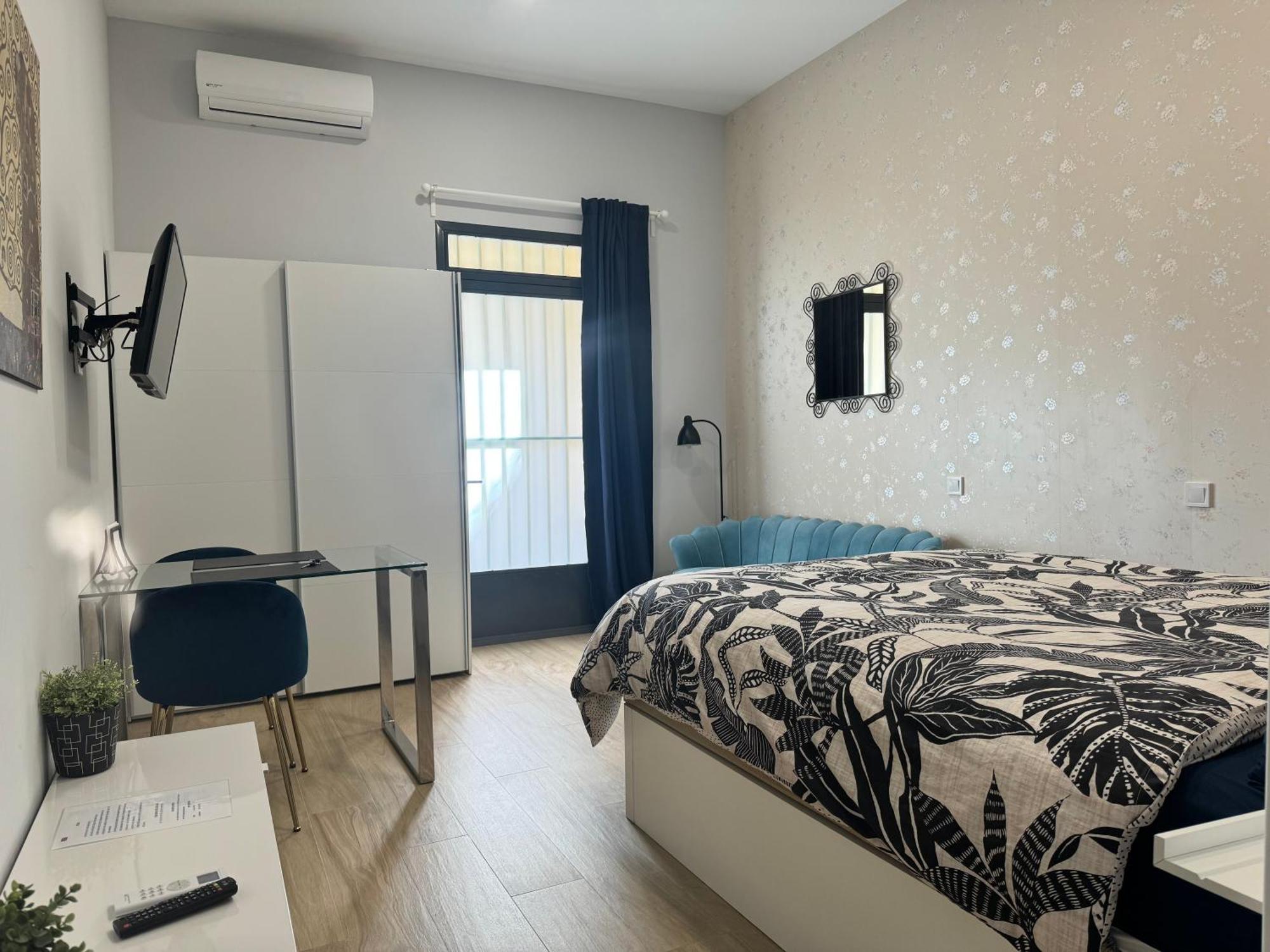 Apartamento En Embajadores Madrid Exterior foto
